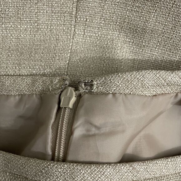 Kasper ASL Skirt Suit Embroidered Blazer with Matching Skirt Size 12 - Picture 15 of 16